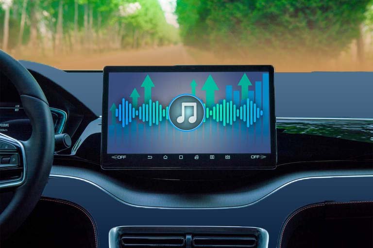 6 Practical Uses for the USB Port in Your Car You Were Aware Of