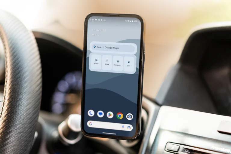 Six Practical Uses for the USB Port in Your Car You Were Aware Of